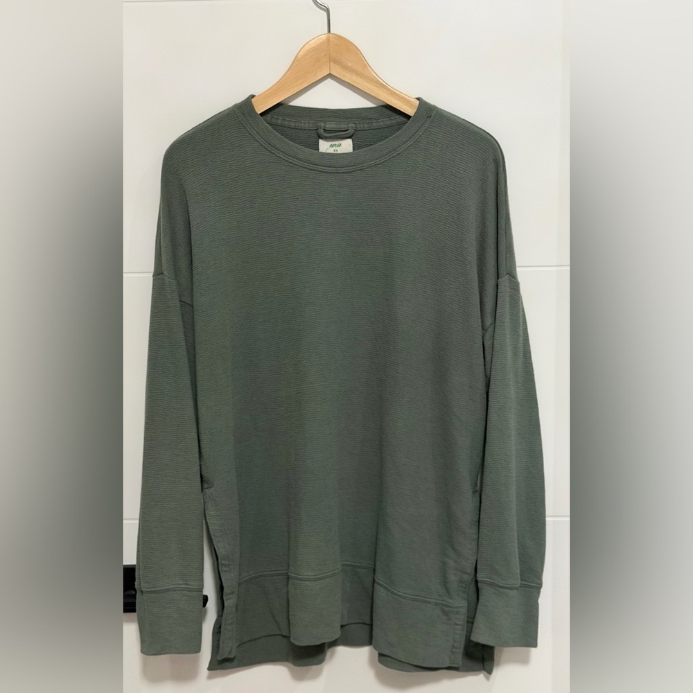 Aerie: Long Sleeve Shirt (ptp approx 25in) - Size Medium